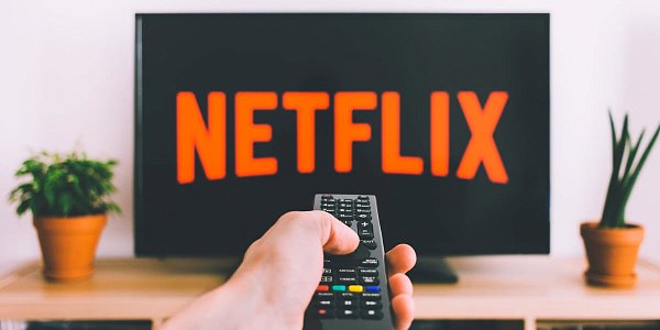 Топ-8 сериалов для изучения английского языка